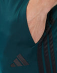 Adidas Tuta sportiva Basic 3 Strisce Tricot Track Suit JX5502 Aurora Ivy - Dettaglio Tasca e Logo Ricamato