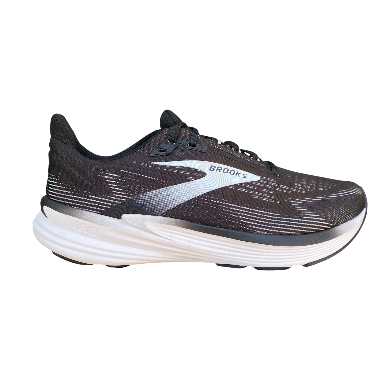 Scarpe running Brooks Revel 8 nere per uomo, modello 110468 090, vista laterale con logo Brooks visibile