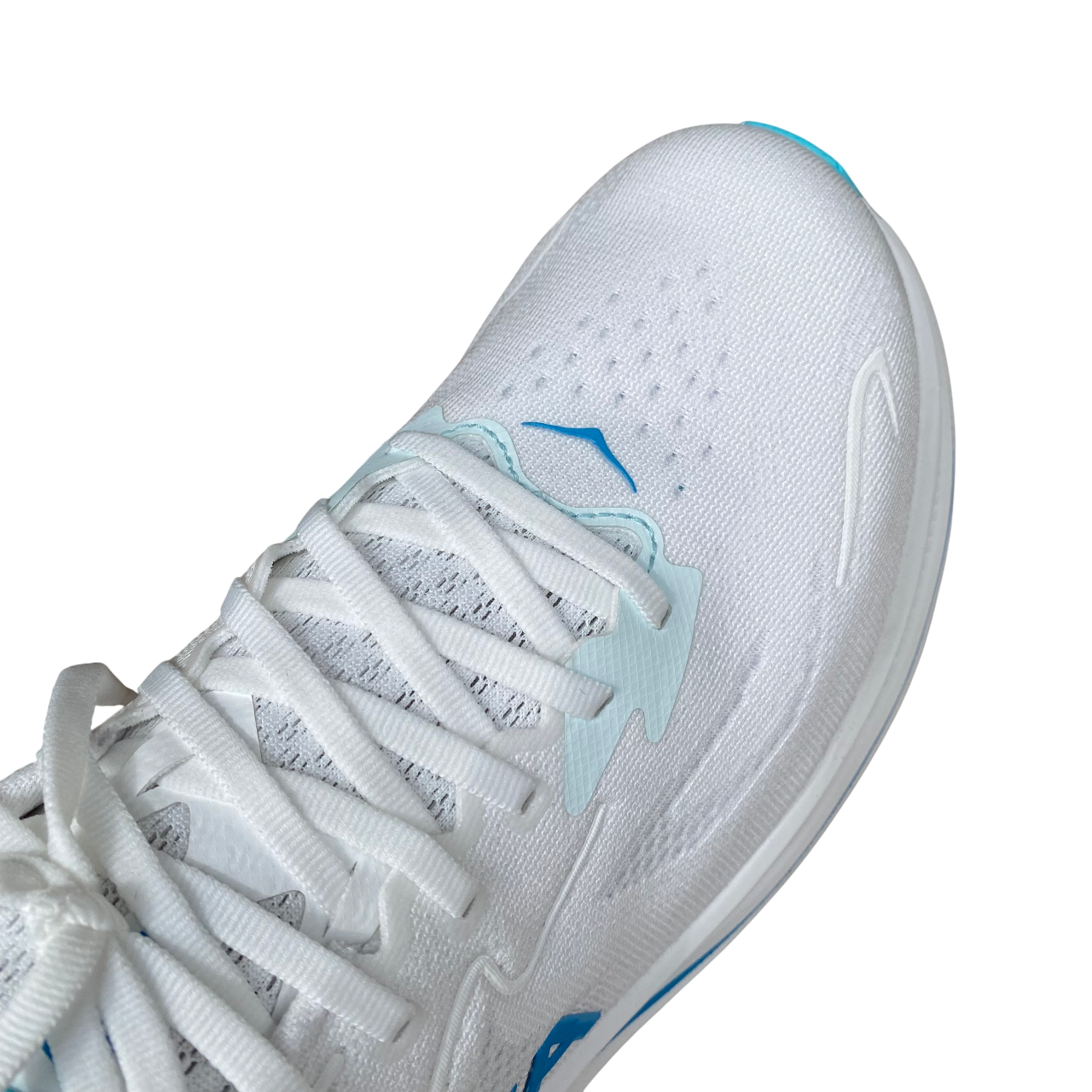 Scarpe Running Hoka One One Clifton 10 1162030-WKY colore bianco cielo, modello uomo con ammortizzazione superiore e design ergonomico - punta