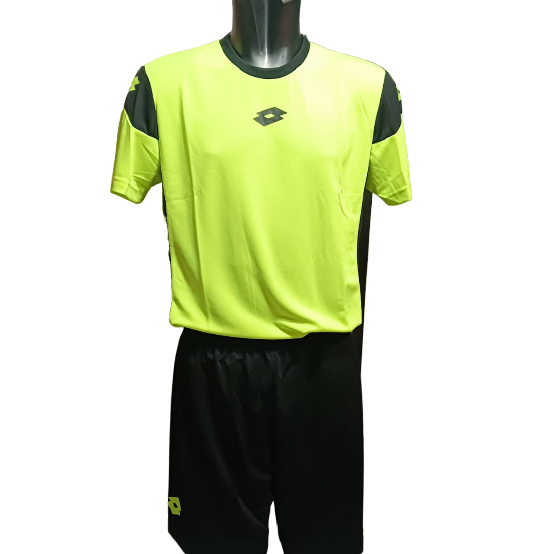 Lotto divisa sportiva da calcio-calcetto da uomo Star Evo R9692 giallo fluo-nero