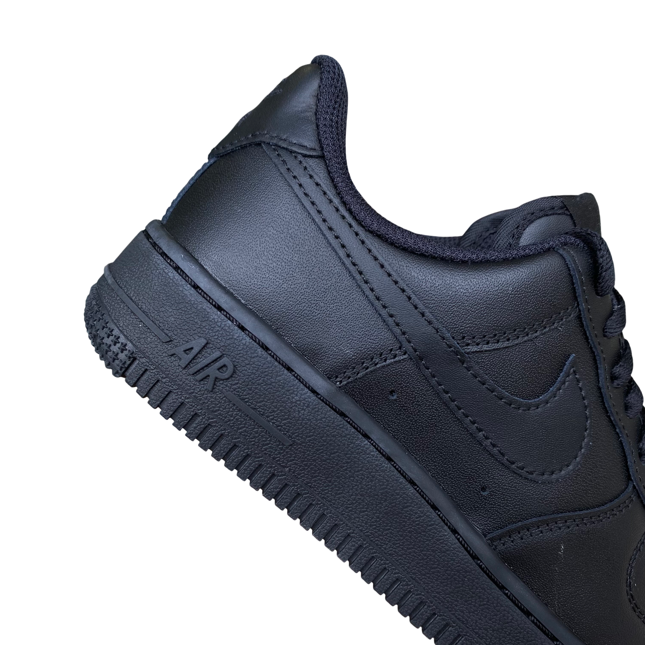 Nike Air Force 1 '07 total black da donna modello DD8959-001, sneakers iconiche con design classico, suola in gomma e tomaia in pelle premium per stile urbano - tacco