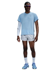 Maglietta running Nike Miler Breathe HJ4181-422 celeste da uomo con tecnologia Dry-FIT, inserti in mesh e logo riflettente - frontale