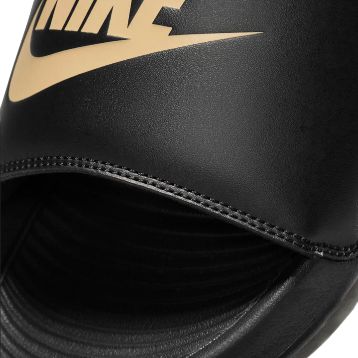 Nike ciabatta mare o piscina da adulto Victory One Slide CN9675 006 nero-oro