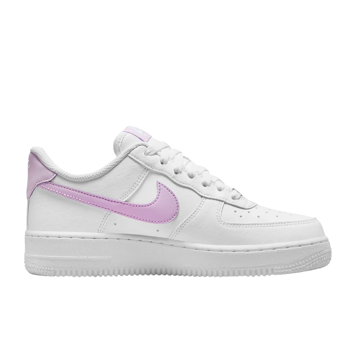 Nile scarpa sneaker da donna Air Force 1 '07 Next Nature DN1430-105 bianco-glicine
