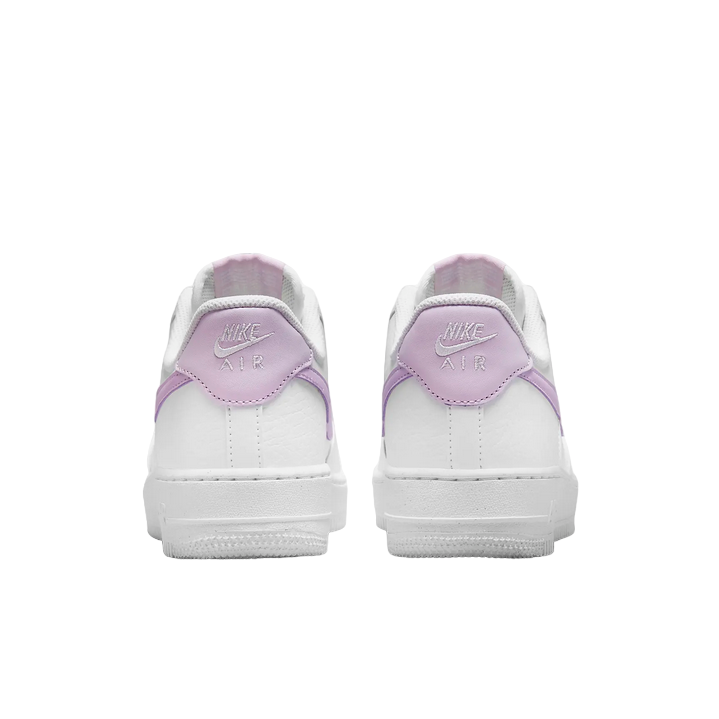 Nile scarpa sneaker da donna Air Force 1 '07 Next Nature DN1430-105 bianco-glicine