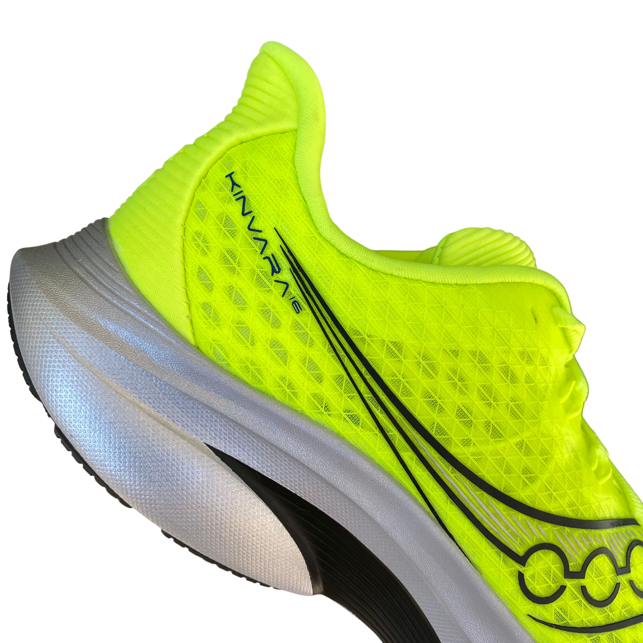 Saucony Kinvara 16 dettaglio design cedro nero naturale