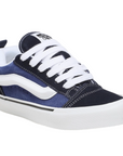 Vans Knu Skool VN0009QCNWD1 sneakers da adulti blu-bianco, vista frontale con design retrò