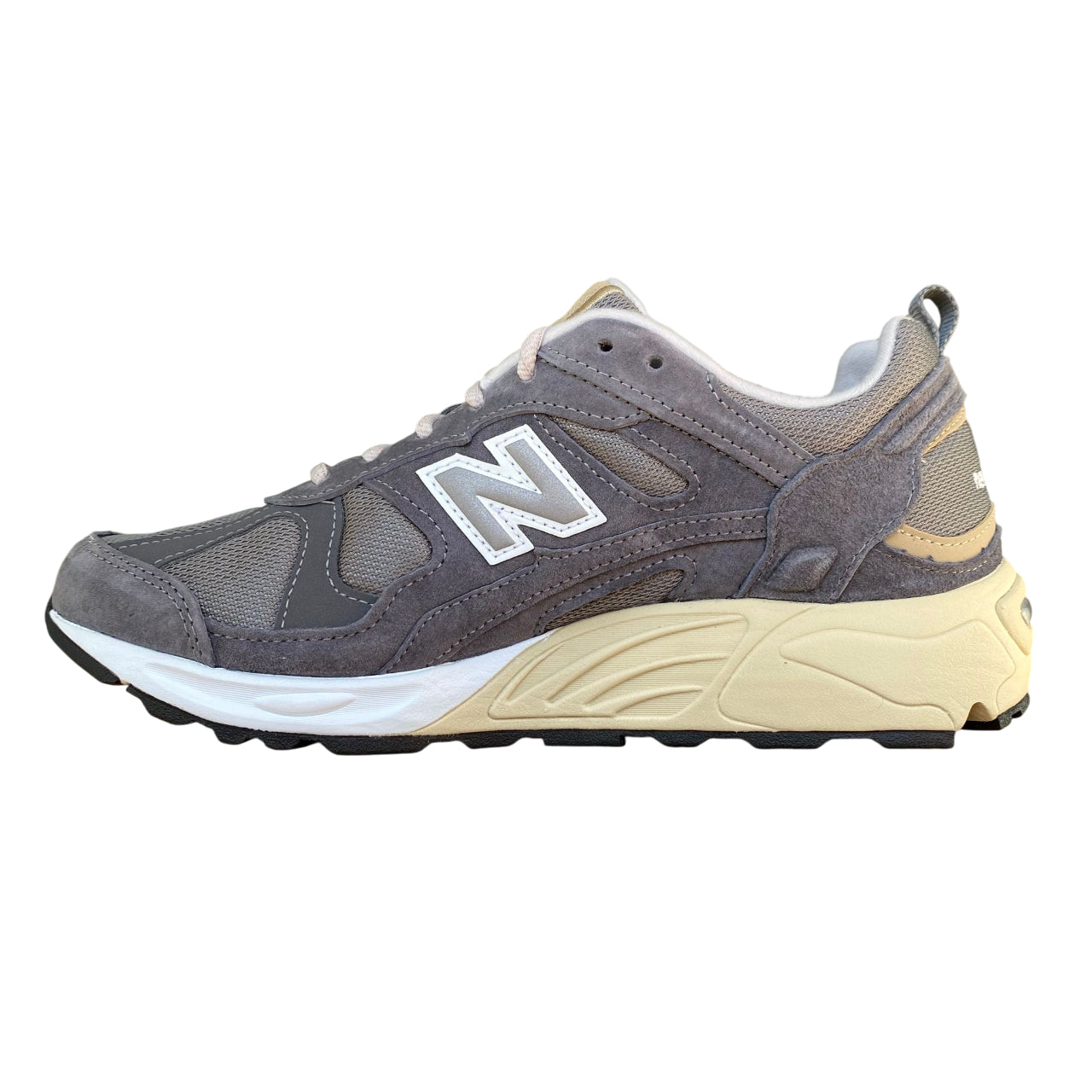 Vista laterale interna New Balance CM878MG1 grigio con comfort quotidiano e versatilità per allenamento e uso quotidiano