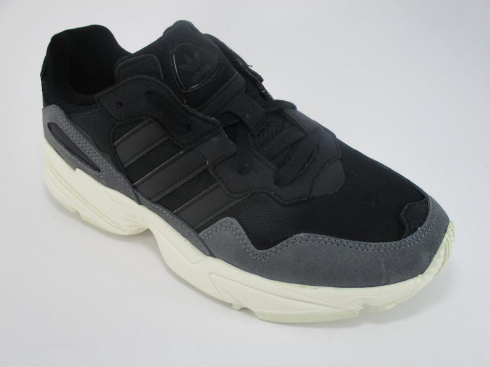 Adidas Yung Nero Dressinn Shop Adidas Yung Nera E Bianca Adidas