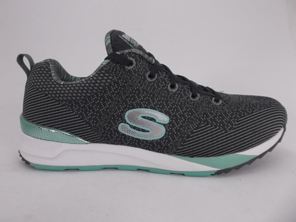 Skechers og 90 verdes online