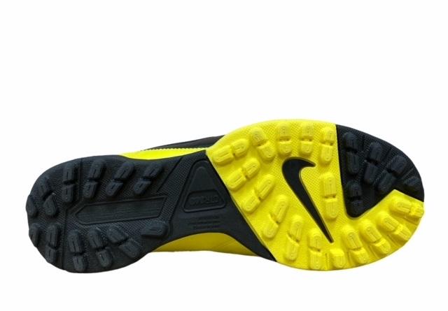 Nike scarpa da calcetto da bambino Jr CTR360 Libretto III TF 525159 710 giallo