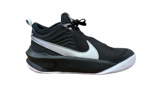 Nike scarpa da pallacanestro da ragazzo Team Hustle D 10 CW6735 004 nero-argento