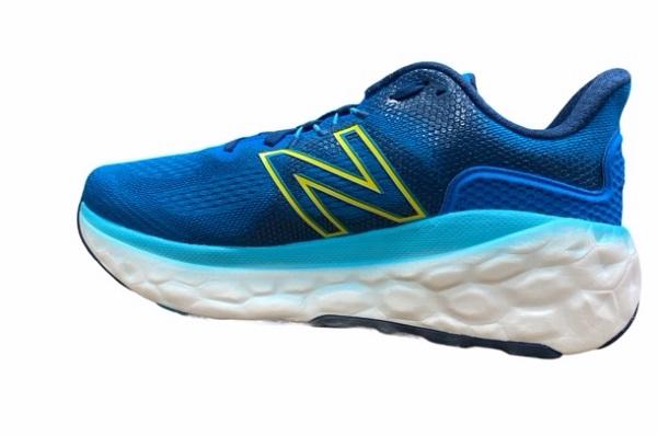 New Balance scarpa da corsa da uomo Fresh Foam More v3 MMORLV3 blu
