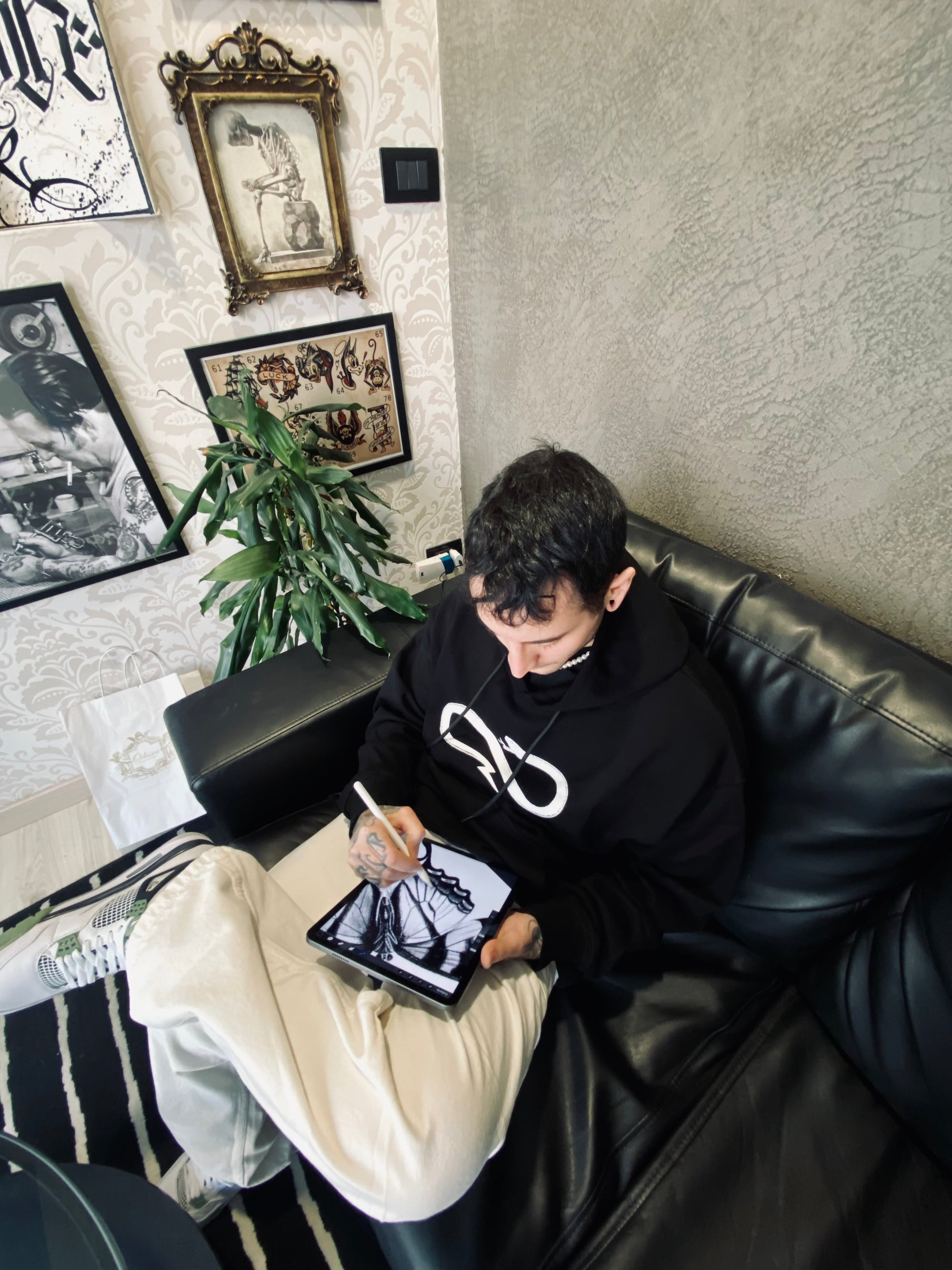 Propaganda felpa a maniche lunghe con cappuccio Logo Hoodie 23SSPRFE118 nero