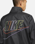 Nike Giacca impermeabile da uomo Club+ DX0672-010 nero 4