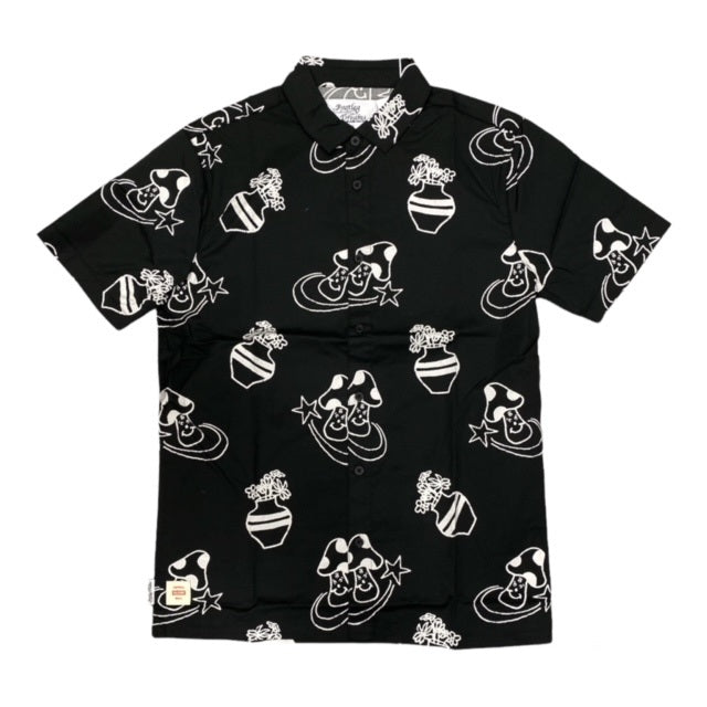 Globe Underground Holiday SS Shirt GB02244001 BLK black
