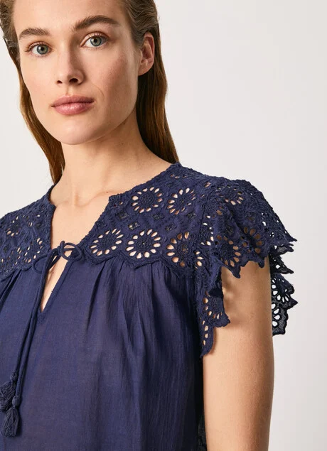 Pepe Jeans Blusa con dettaglio traforato Stella PL304254 583 thames