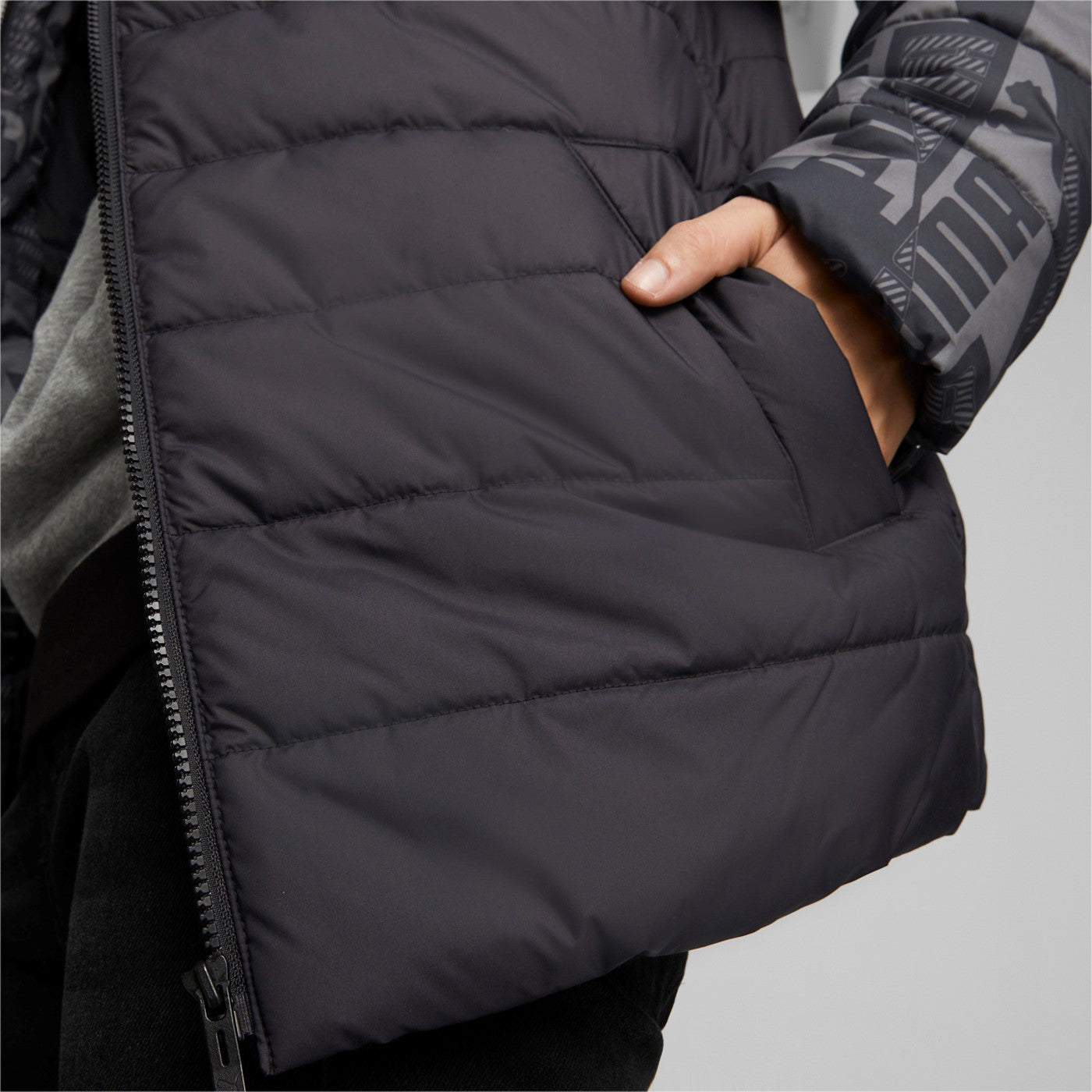Puma Giacca da uomo trapuntata e stampa ESS Padded AOP Jacket 849347 01 nero