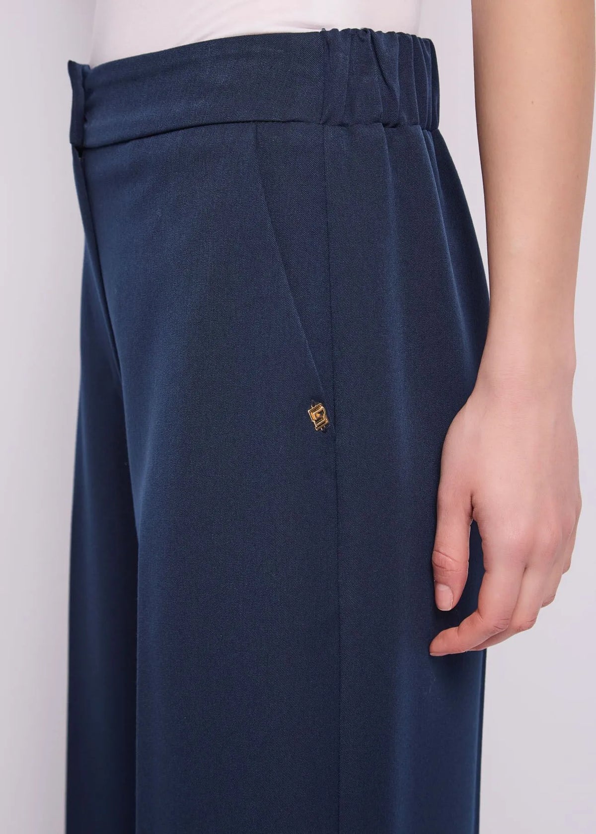 Gaudì Pantaloni cropped da donna con risvolto 621bd25027 2969 blu