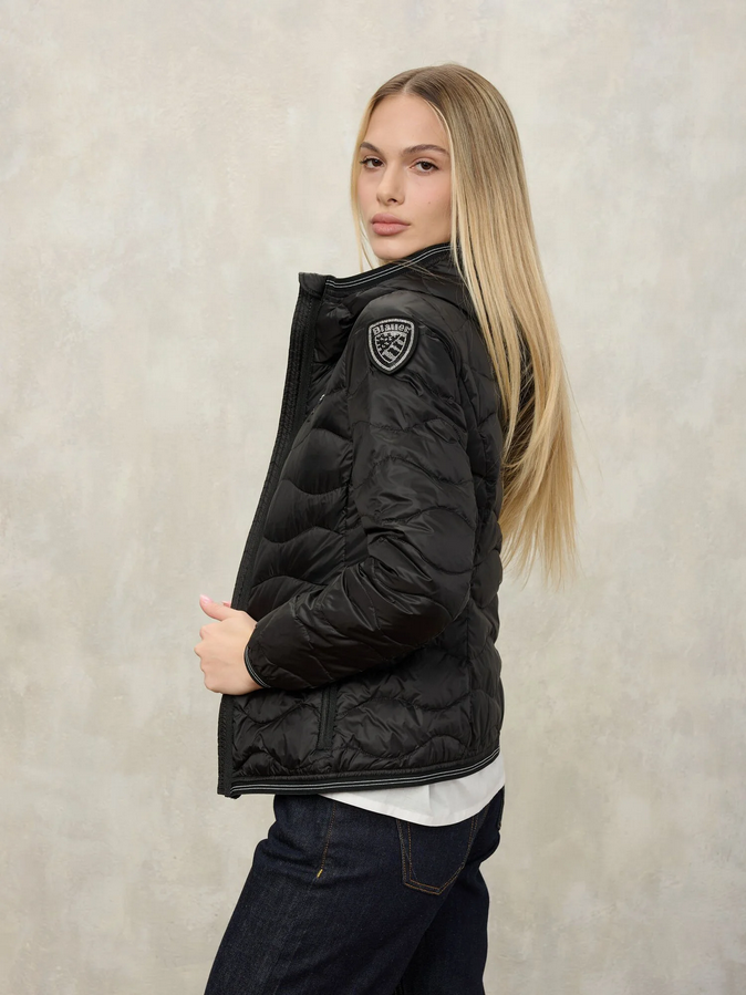 Blauer donna piumino con cappuccio Camelia 26SBLDC03169-007455 999 Nero giubbotto laterale