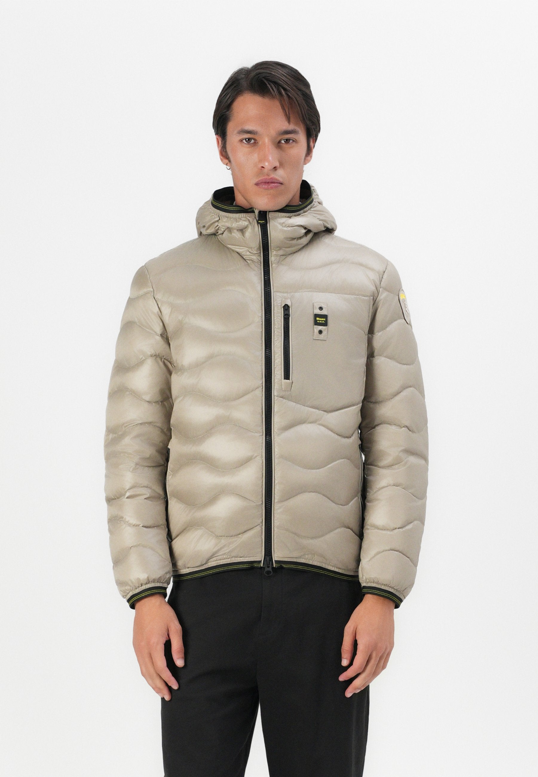 Blauer uomo piumino leggero ad onda  con cappuccio e tasca 26SBLUC03177-006719 915 Beige