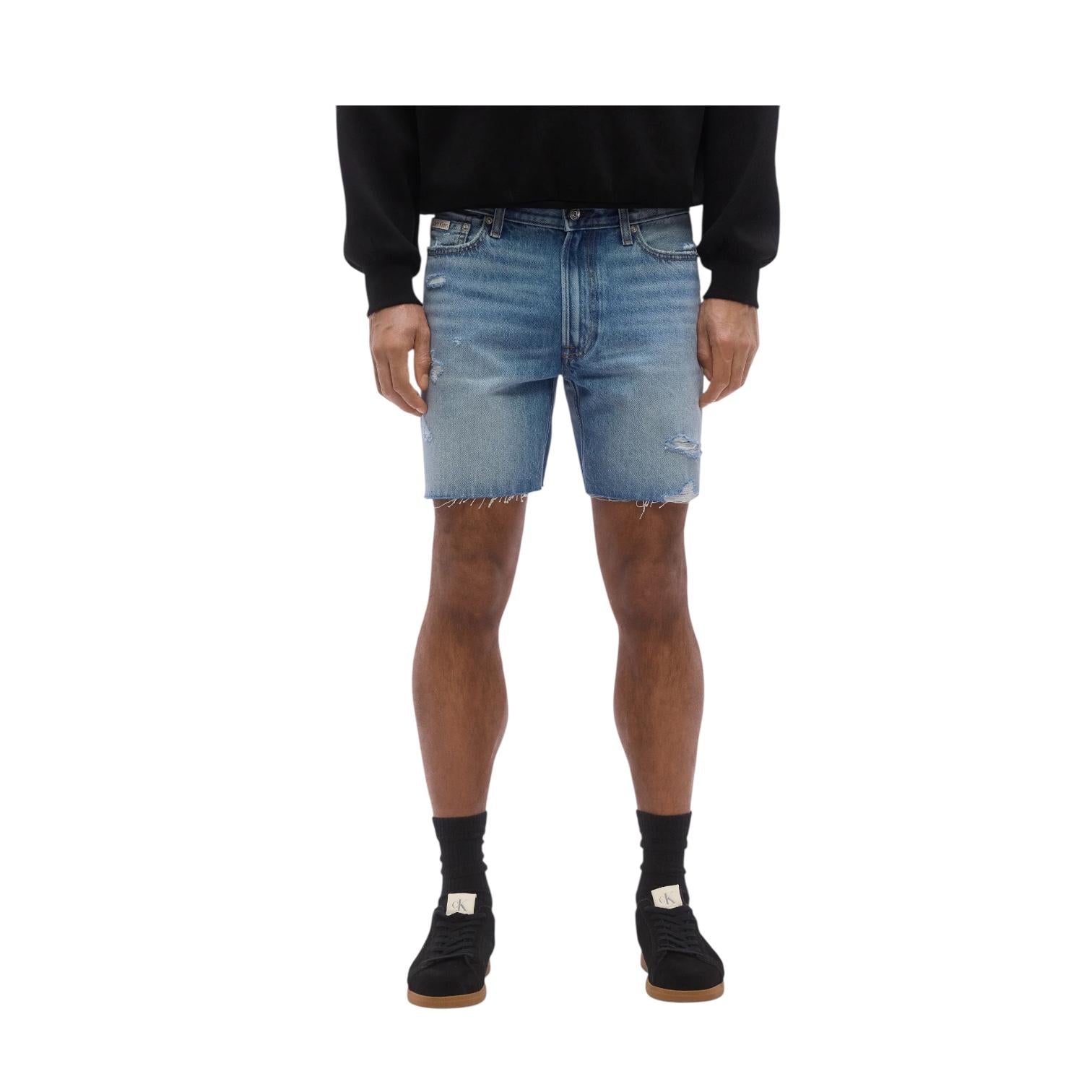 Calvin Klein Bermuda Jeans Uomo LV04RF790GXBI - Denim Blu Chiaro con Rotture Streetwear vista particolare avanti