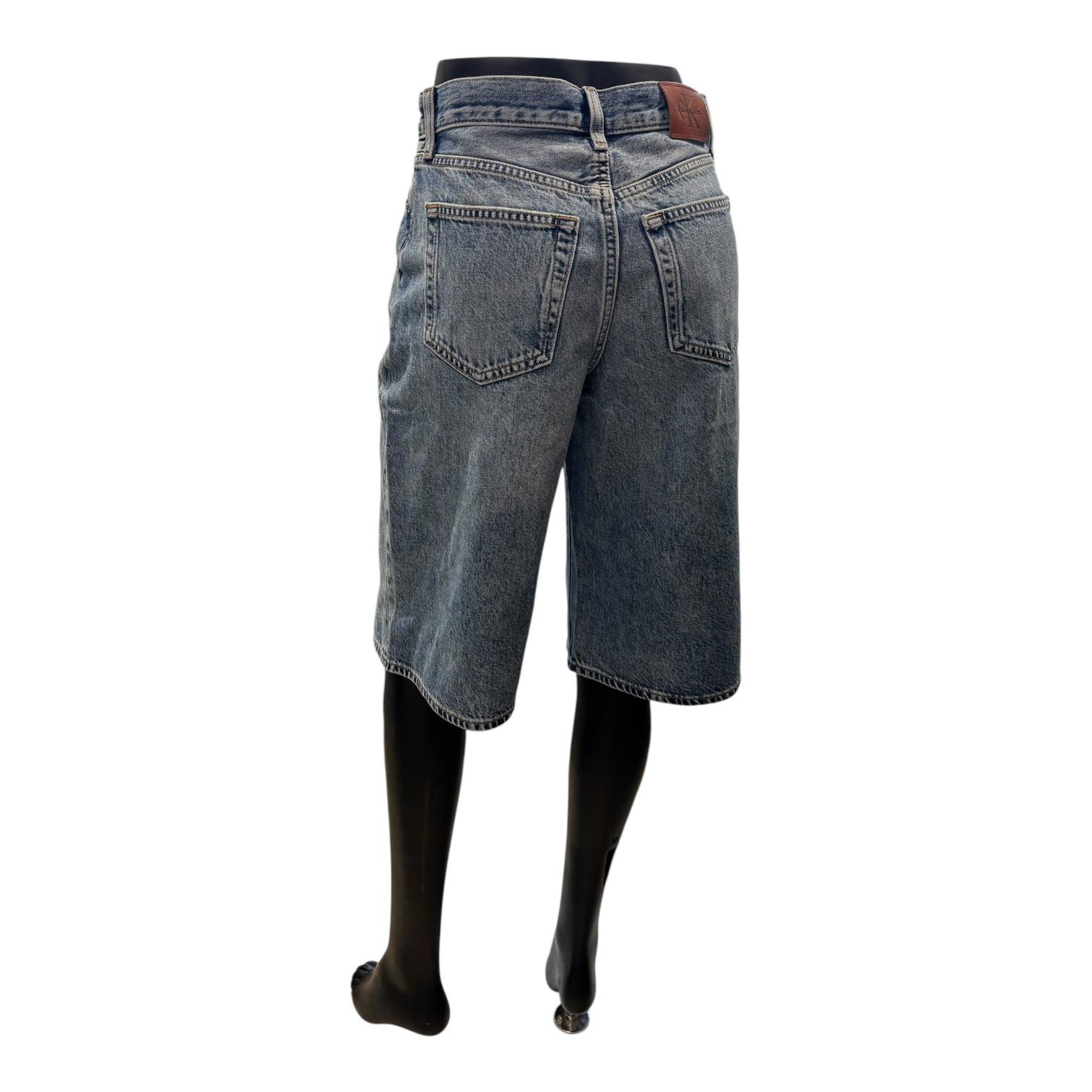 Calvin Klein Pantaloncino in jeans da donna LV047F771G SLN blu medio