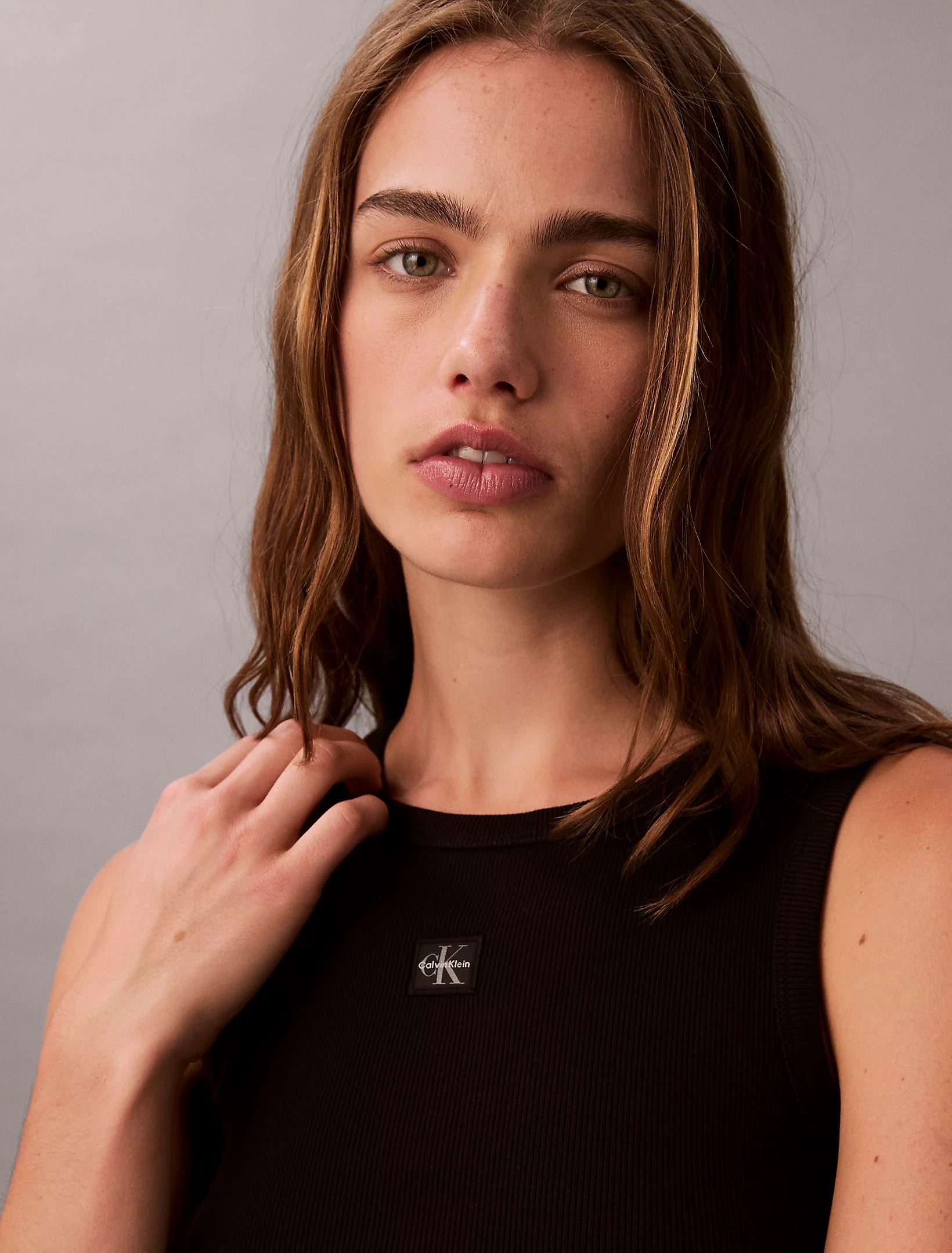 Calvin Klein canotta da donna a Costina con logo LV047C201G nero