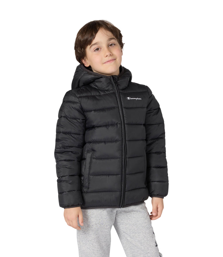 Champion Giacca Bambino Cappuccio 307222 KK001 Nero – imbottita, idrorepellente, comfort, stile - indossato frontale