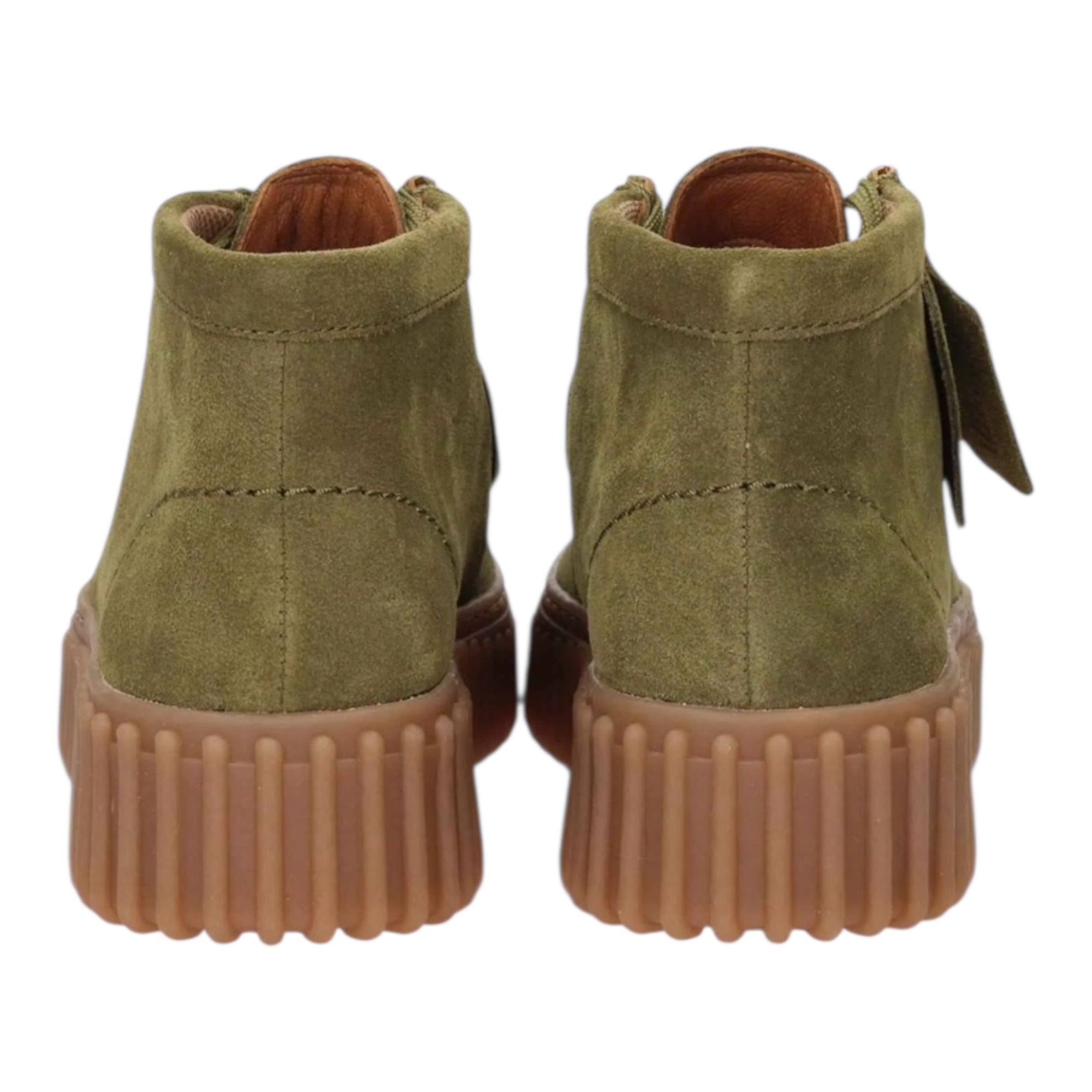 Clarks – Scarpa Casual Torhill Moss 26183872 Verde| Nabuk Premium, Suola Scanalata, Comfort Wallabee Vintage