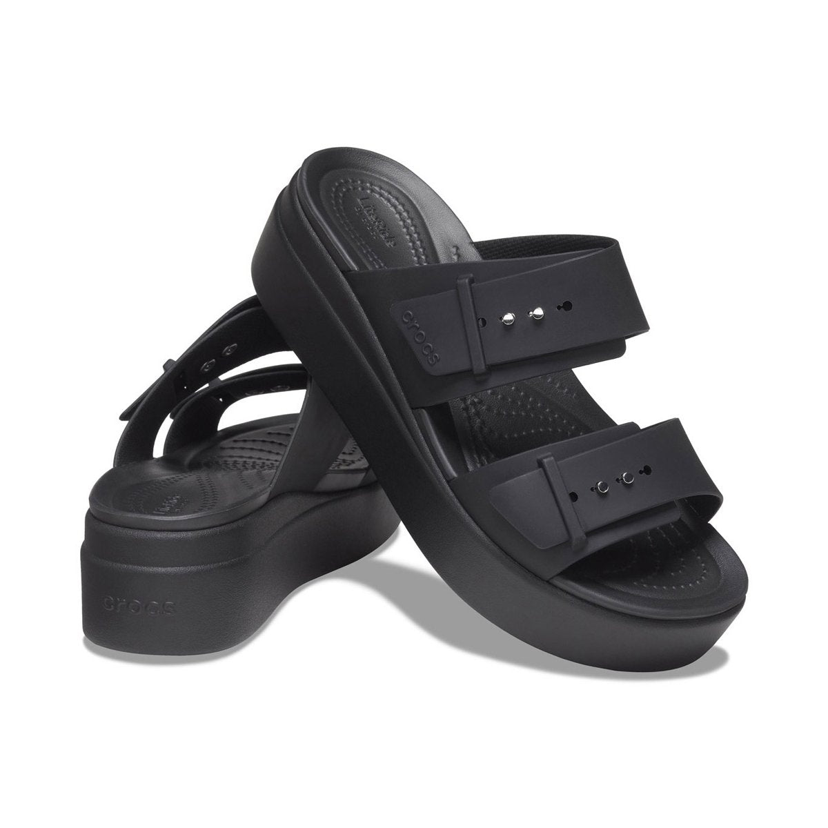 Crocs sandalo da donna con zeppa Brooklyn Buckle Low Wedge 207431-001 nero 3
