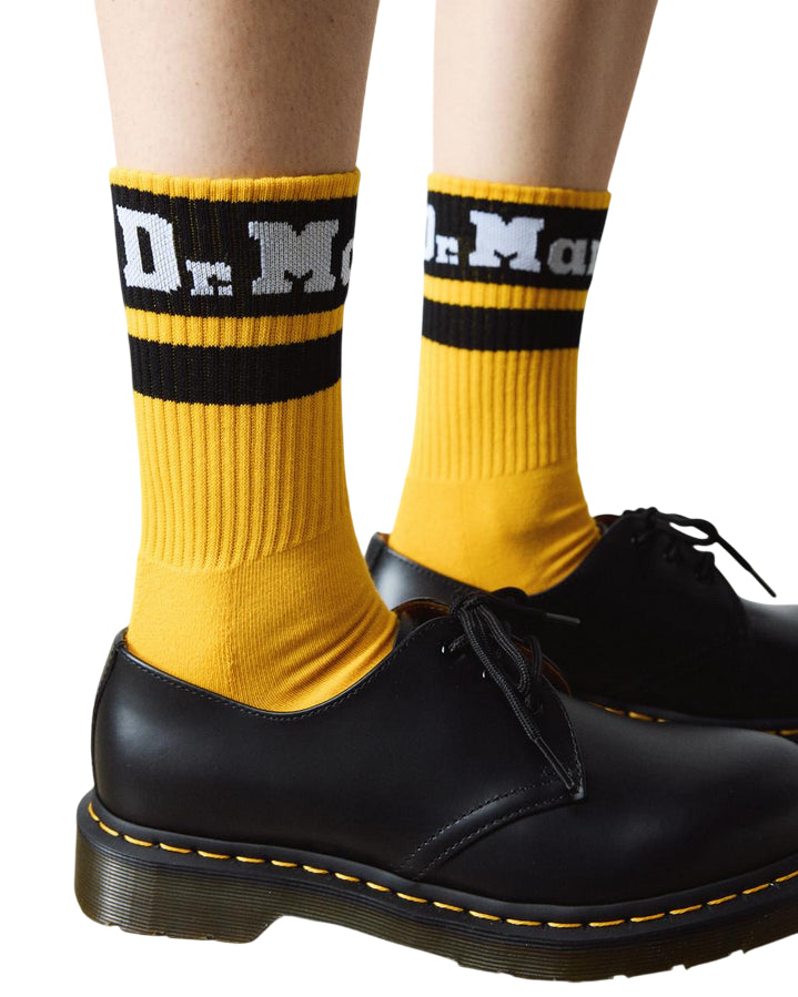 Dr. Martens Calzino Athletic Logo AC681700 Giallo – Comfort Iconico - indossate