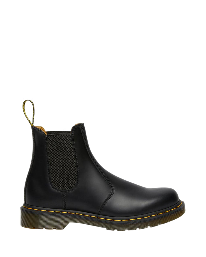 Dr. Martens – Stivaletti Chelsea 2976 22227001 Nero | Pelle Smooth, Cuciture Gialle Iconiche, Comfort Everyday Unisex