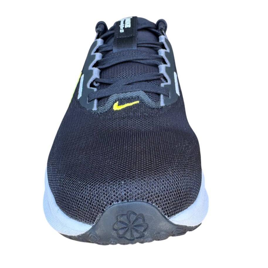 FD6454-014 Nike Scarpa running Uomo punta