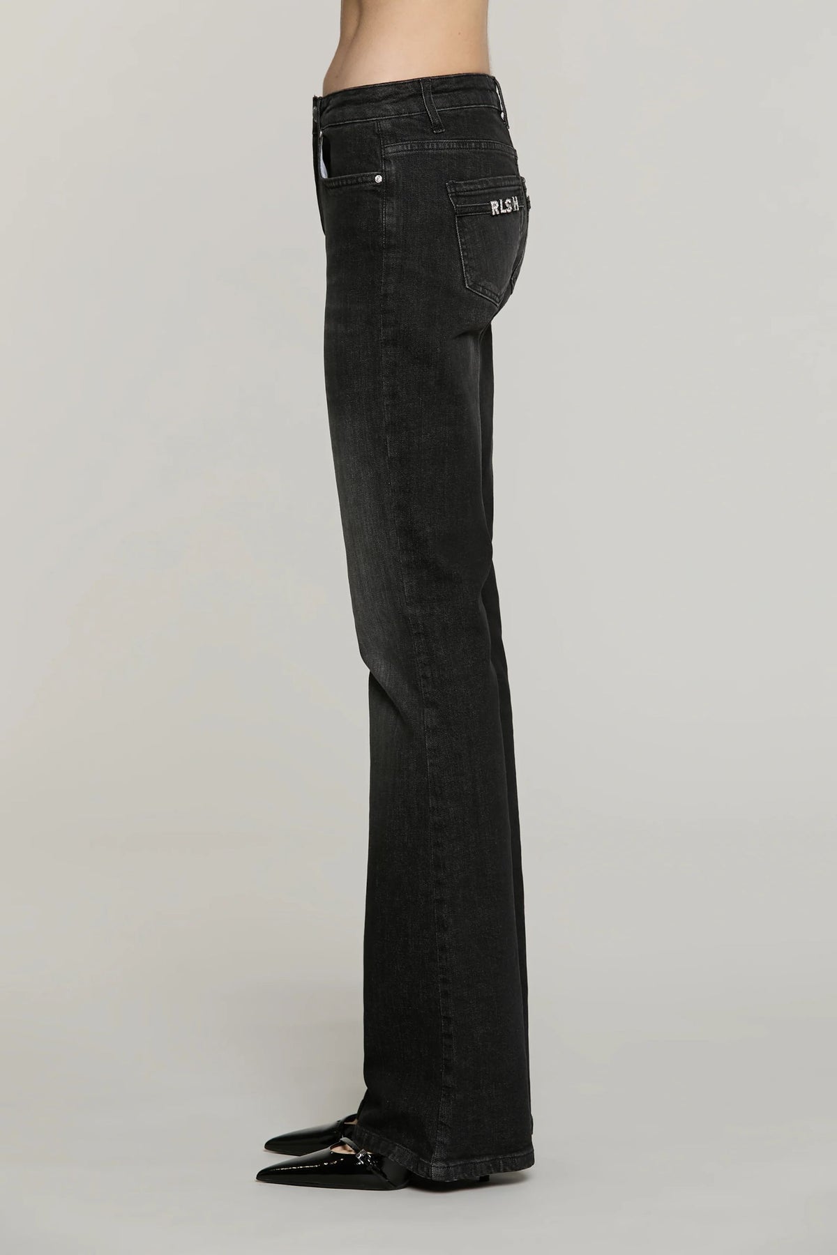 Relish Pantalone SCHIFFER_BLACK v.media 5 ts flaire fit con logo strass tasche denim RDA2607016002 nero