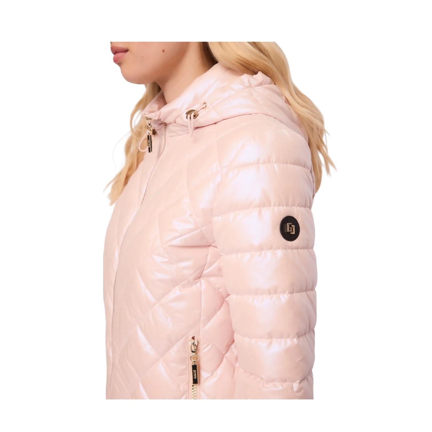 Gaudì Piumino da donna con cappuccio 611BD35001 4424 rosa vista logo