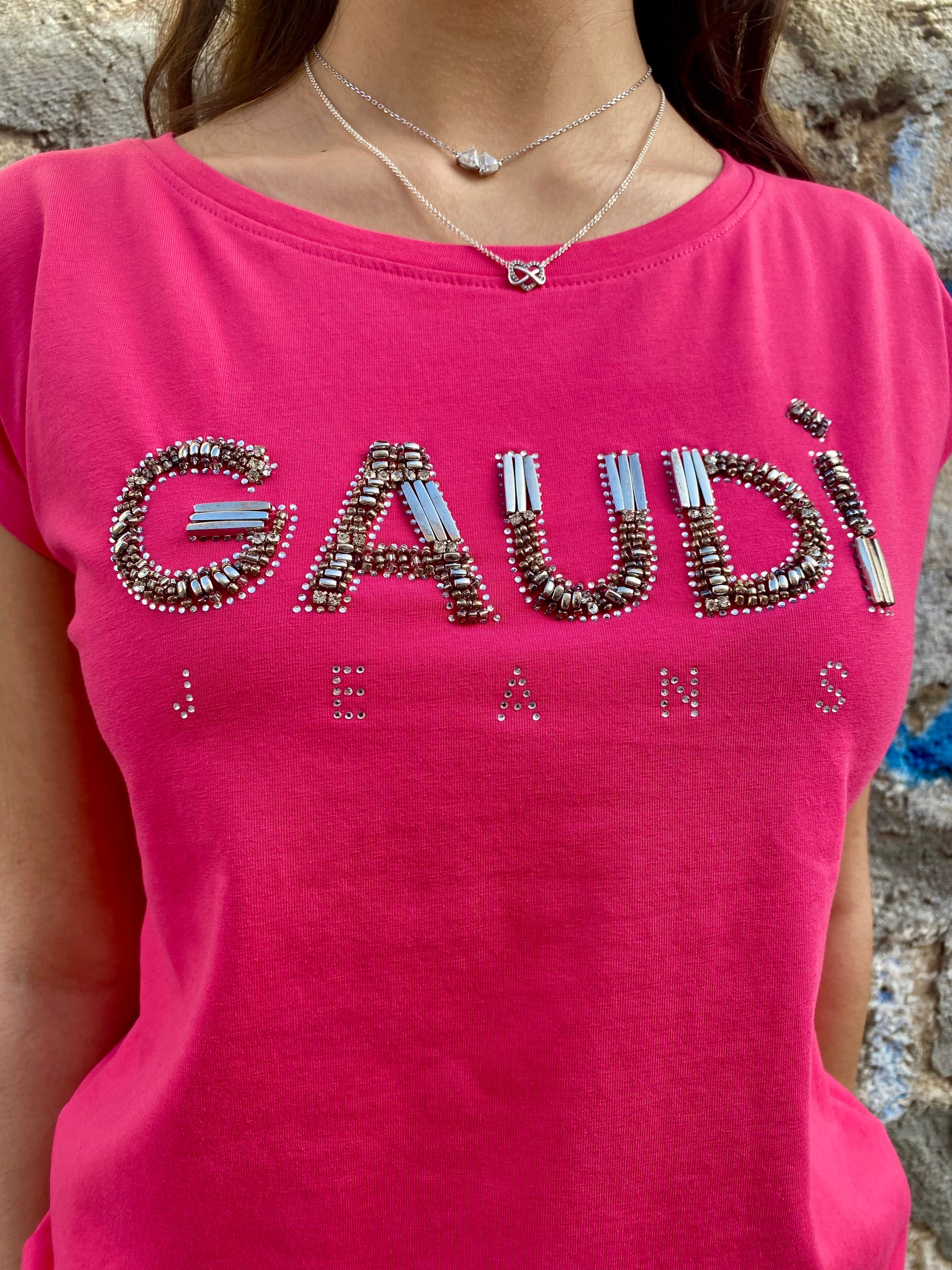 Gaudì maglietta manica corta da donna con logo in applicazioni metalliche 511BD64025 3435 fucsia