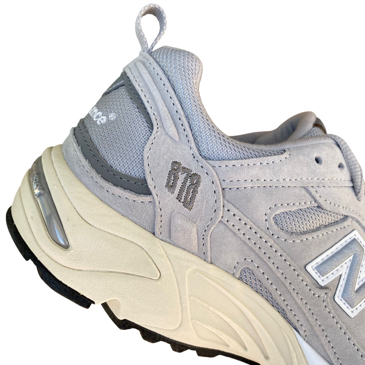Greige New Balance CM878MT1 - Colorazione Versatile Moderna