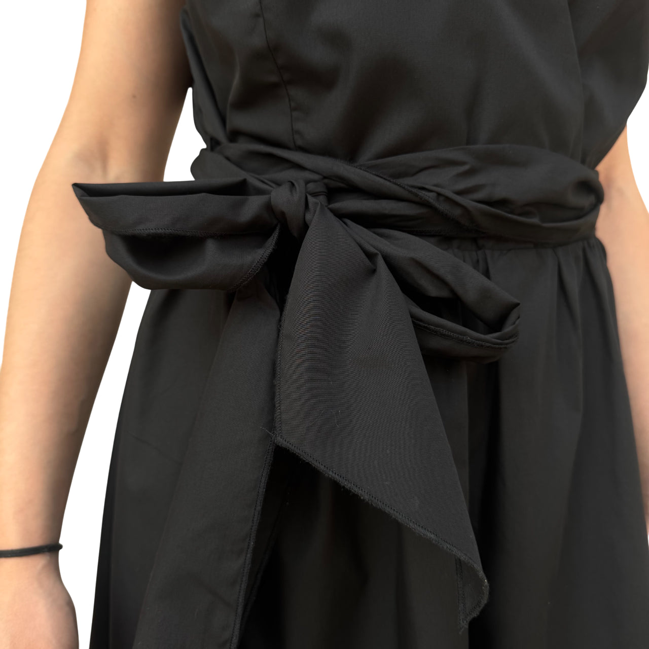 Griffai Abito corto da donna in cotone con scollo incrocio DGP6706 nero - fiocco