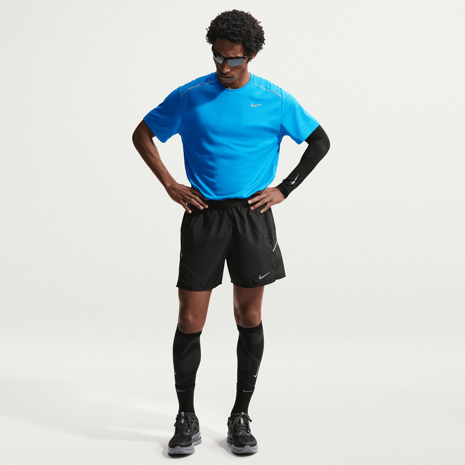 Nike pantaloncino sportivo da uomo Miler Men's Dri-FIT 12.5cm IF2060-010 nero