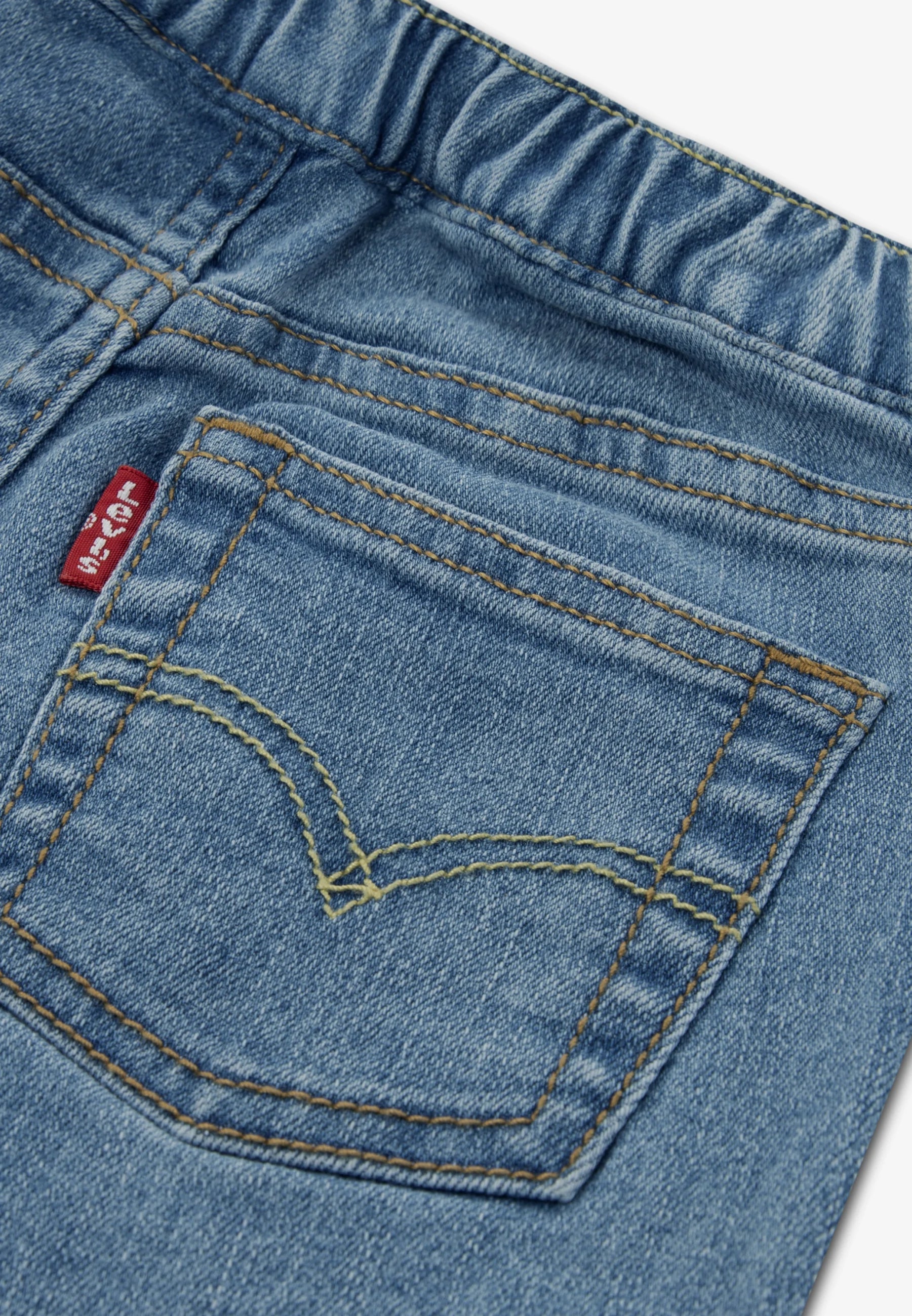 Levi's Kids Skater completo Tee & Denim - T-shirt con stampa - 6EP629-W1T bianco
