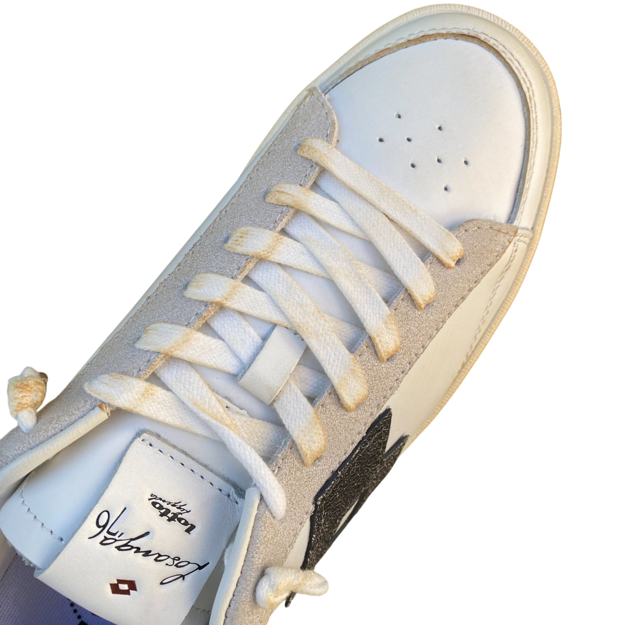 Lotto Leggenda – Scarpa Sneakers Uomo Losanga '76 CRACK Bianco-Nero | Stile Retrò, Design Iconico e Comfort Premium - punta