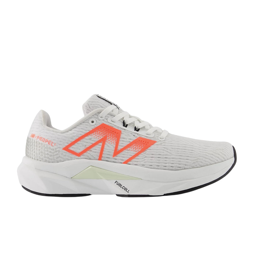 New Balance - Scarpa Running Donna FuelCell Propel v5 WFCPRCY5 Bianco - vista laterale
