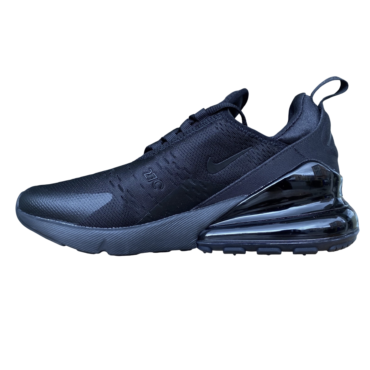 Nike Air Max 270 total black da uomo modello AH8050-005 con unità Air visibile, design elegante e ammortizzazione superiore per uso quotidiano e sportivo - interno