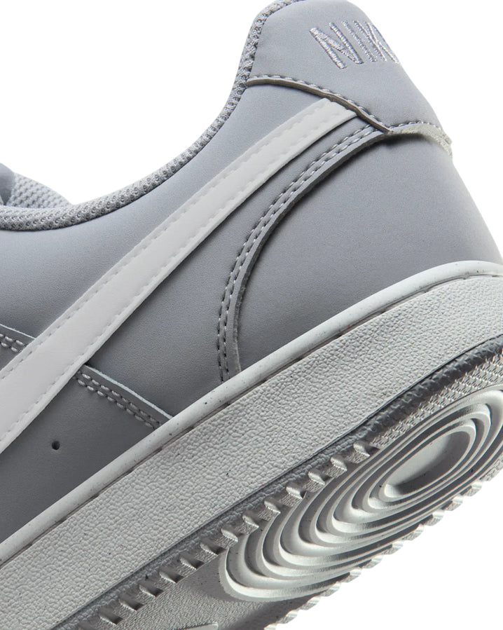 Nike Court Vision Lo V2 HV8139-002 Grigio – Stile anni ’80 - DETTAGLIO 1 