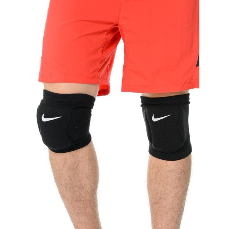 Nike Ginocchiera da Pallavolo N.VP.07.001 Nero – Streak Volleyball Knee Pad | Protezione, Comfort e Prestazioni al Top