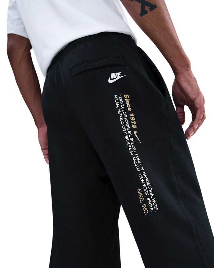 Nike Pantalone Straight Fleece Uomo IM8323-010 Nero | Comfort Caldo e Stile Urbano - retro dettaglio 