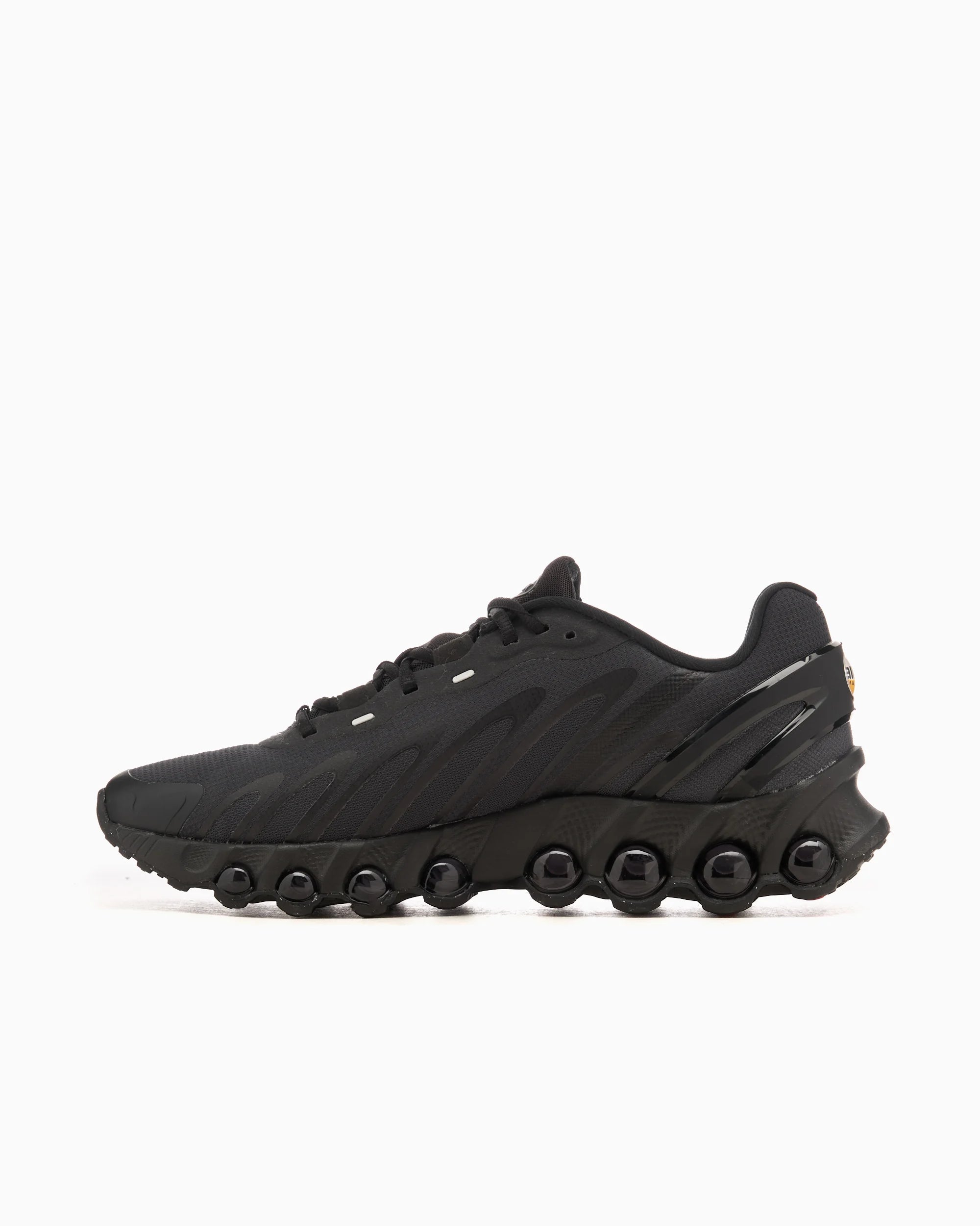 Nike Scarpa Air Max DN8 FQ7860-002 Nero – Design Moderno, Comfort Dinamico e Tecnologia Air Max laterale