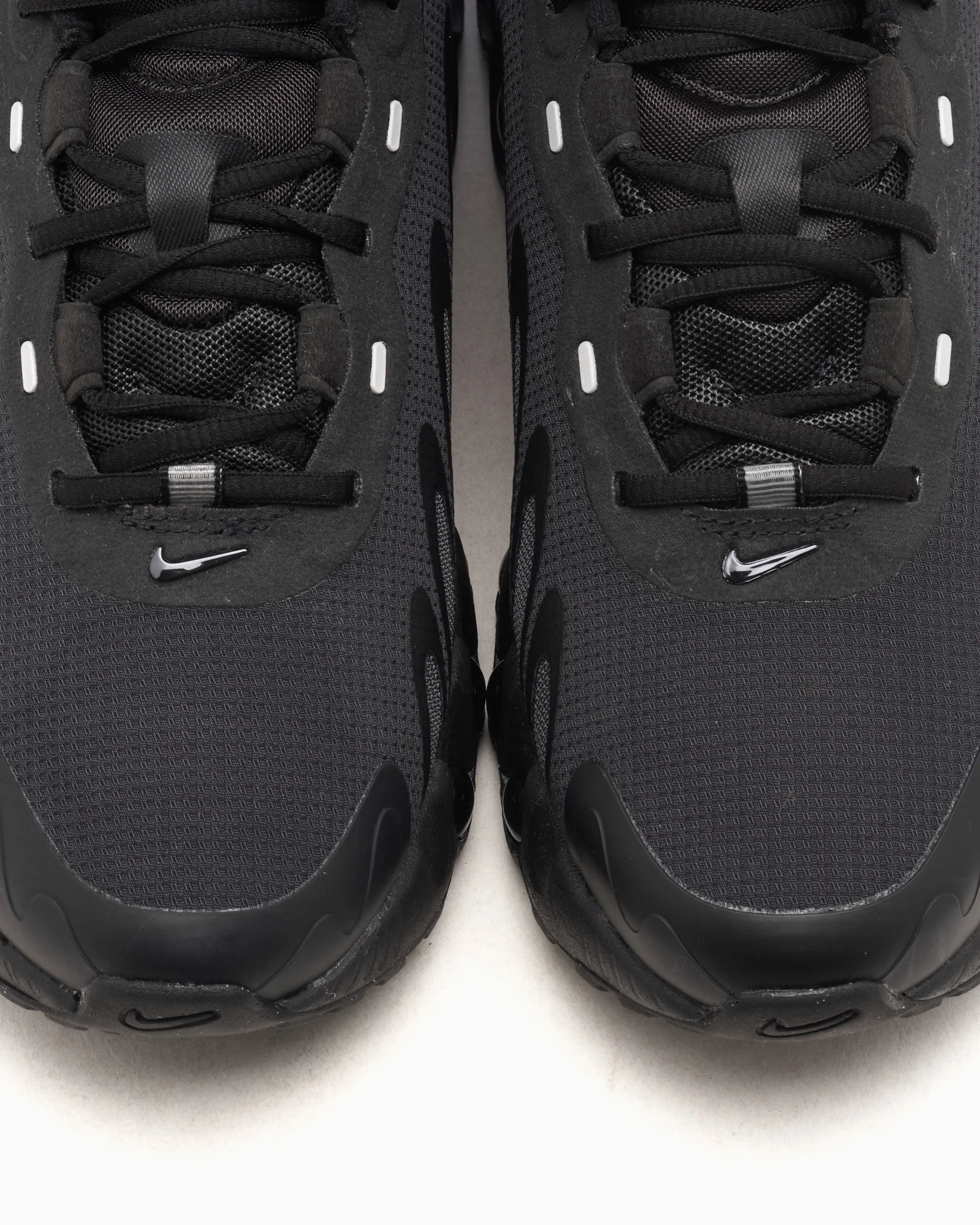Nike Scarpa Air Max DN8 FQ7860-002 Nero – Design Moderno, Comfort Dinamico e Tecnologia Air Max punta