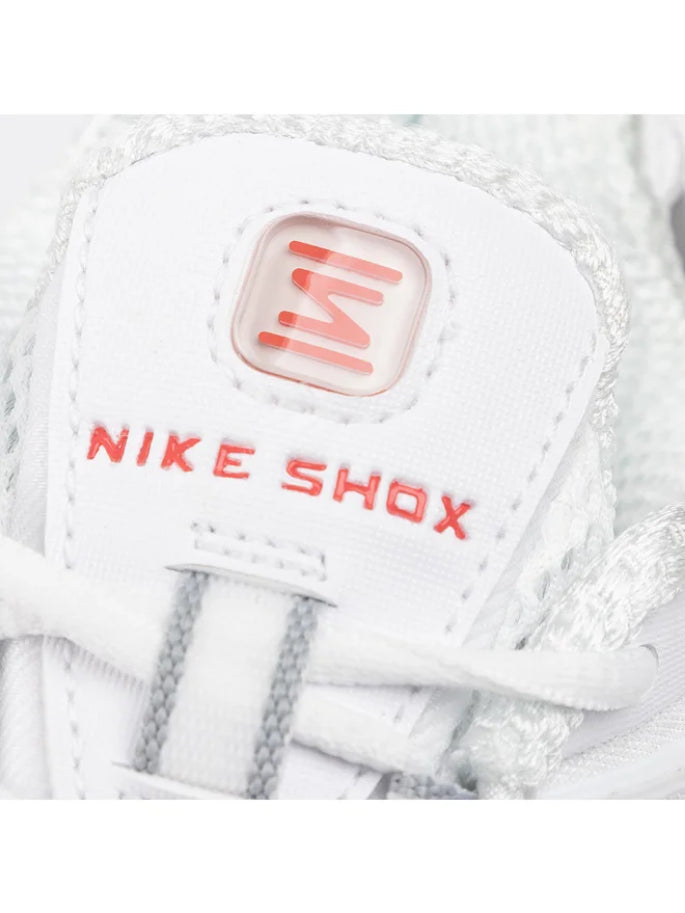 Nike Scarpa Shox TL AR3566-100 Bianco – Tecnologia Shox, Energia e Comfort Futuristico logo